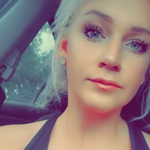 Meet your Posher, Katelyn